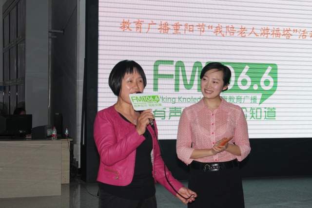 現(xiàn)場即興演唱戲曲