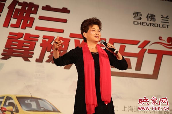 張春榮演唱的《香魂女》選段，博得觀眾陣陣掌聲。
