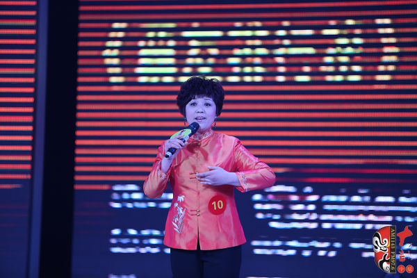 河南十大名票許麗演唱曲劇《白蛇傳》選段“小青妹且慢舉龍泉寶劍” 河南十大名票許麗演唱曲劇《白蛇傳》選段“小青妹且慢舉龍泉寶劍”