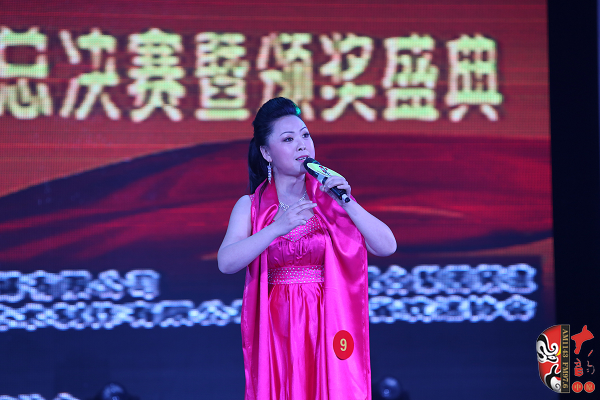 河南十大名票李云演唱越調《收姜維》選段“四千歲你莫要羞愧難當” 河南十大名票李云演唱越調《收姜維》選段“四千歲你莫要羞愧難當”