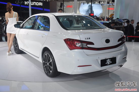 比亞迪混合動(dòng)力車型秦