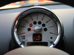 MINI PACEMAN