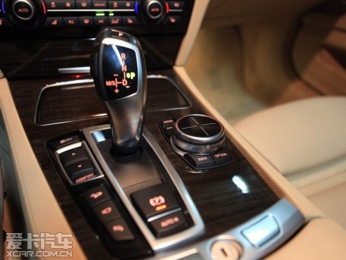 寶馬第三代iDrive
