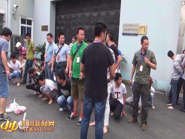 公安局管抓捕詐騙公司現(xiàn)場（警方視頻截圖）。