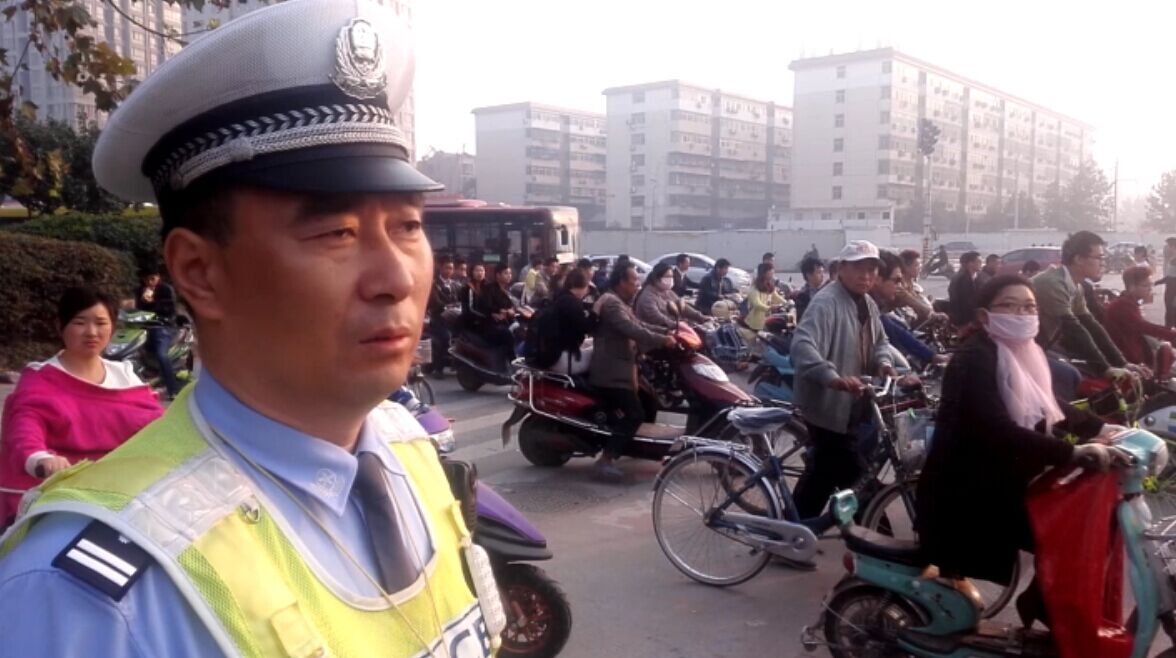 上班表情：1逗2羞3怕 你是哪個？