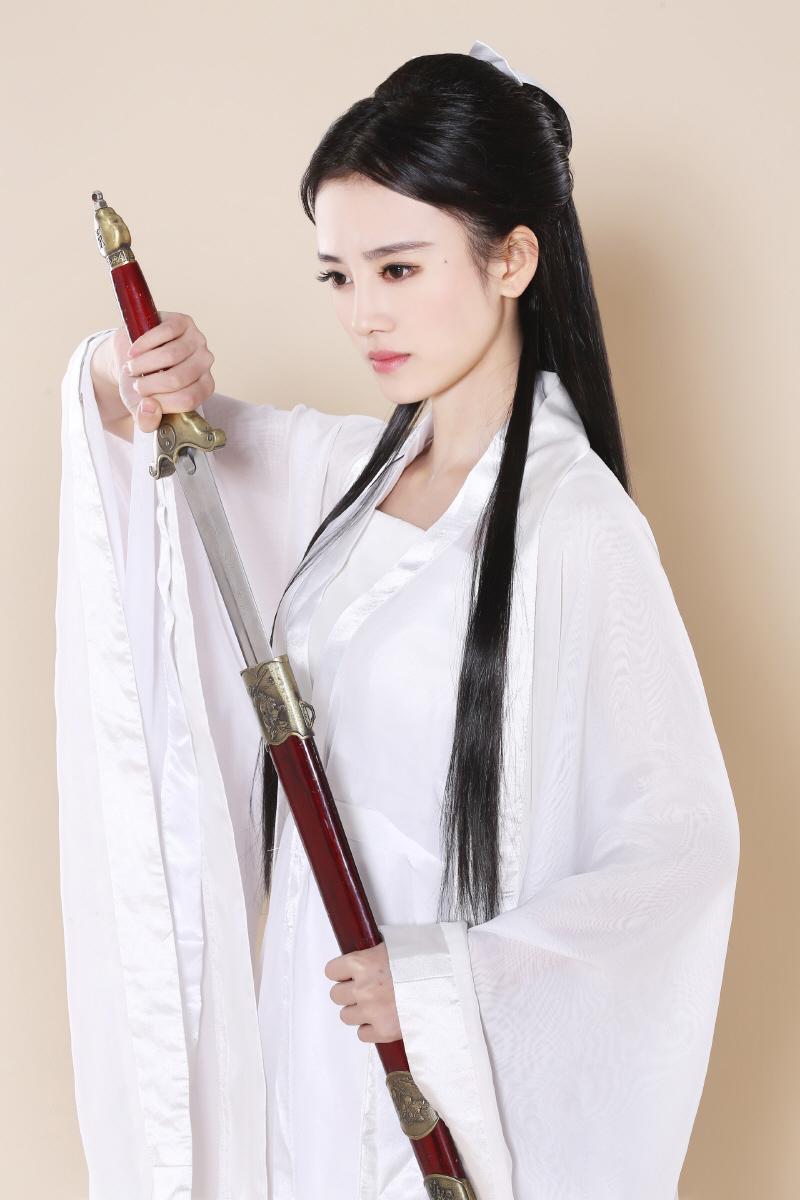 4000年第一美女鞠婧祎扮小龍女 白衣勝雪仙氣足